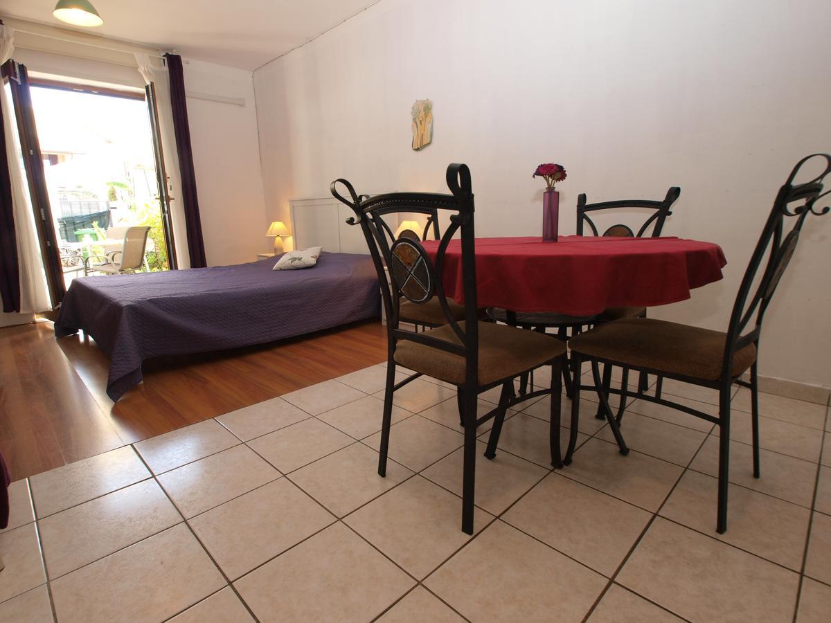 Apartments Marija 85 Фажана Екстер'єр фото